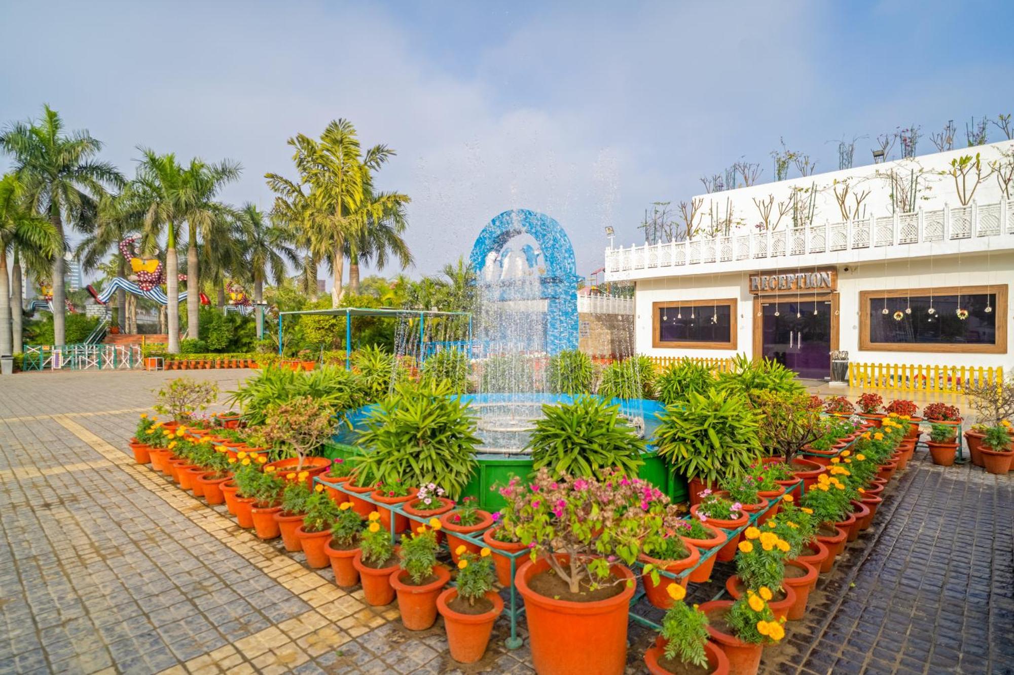 Aapno Ghar Resort & Amusement Park Γκουργκάον Εξωτερικό φωτογραφία