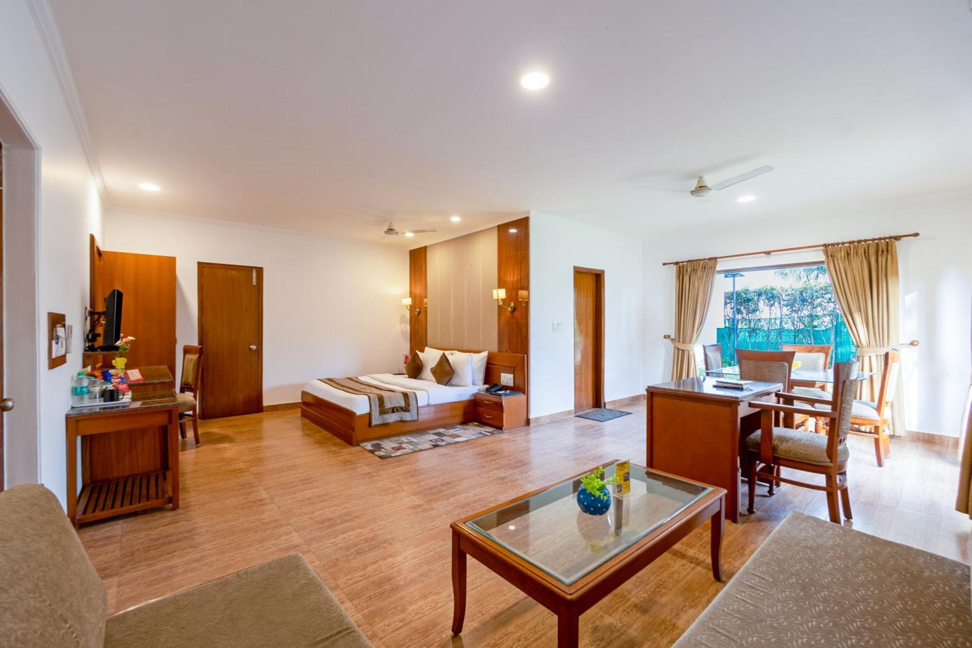 Aapno Ghar Resort & Amusement Park Γκουργκάον Εξωτερικό φωτογραφία